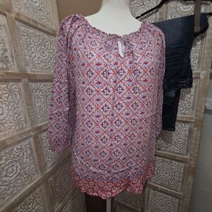 Women's Geometric Print Top - Pink and Red